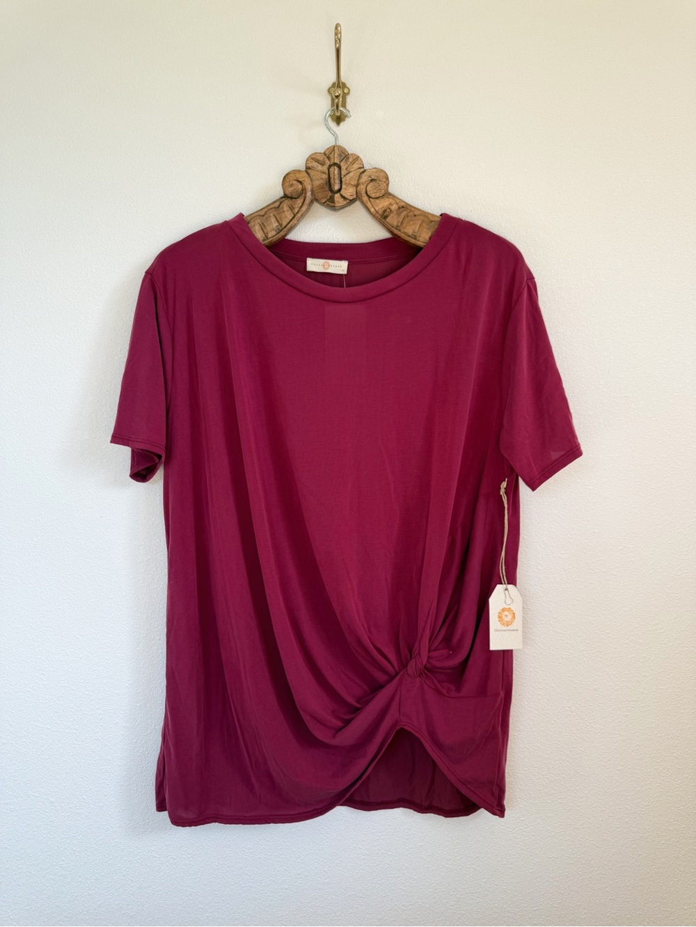 Chrysanthemum Women's Knot-Front Short Sleeve Top - NWT